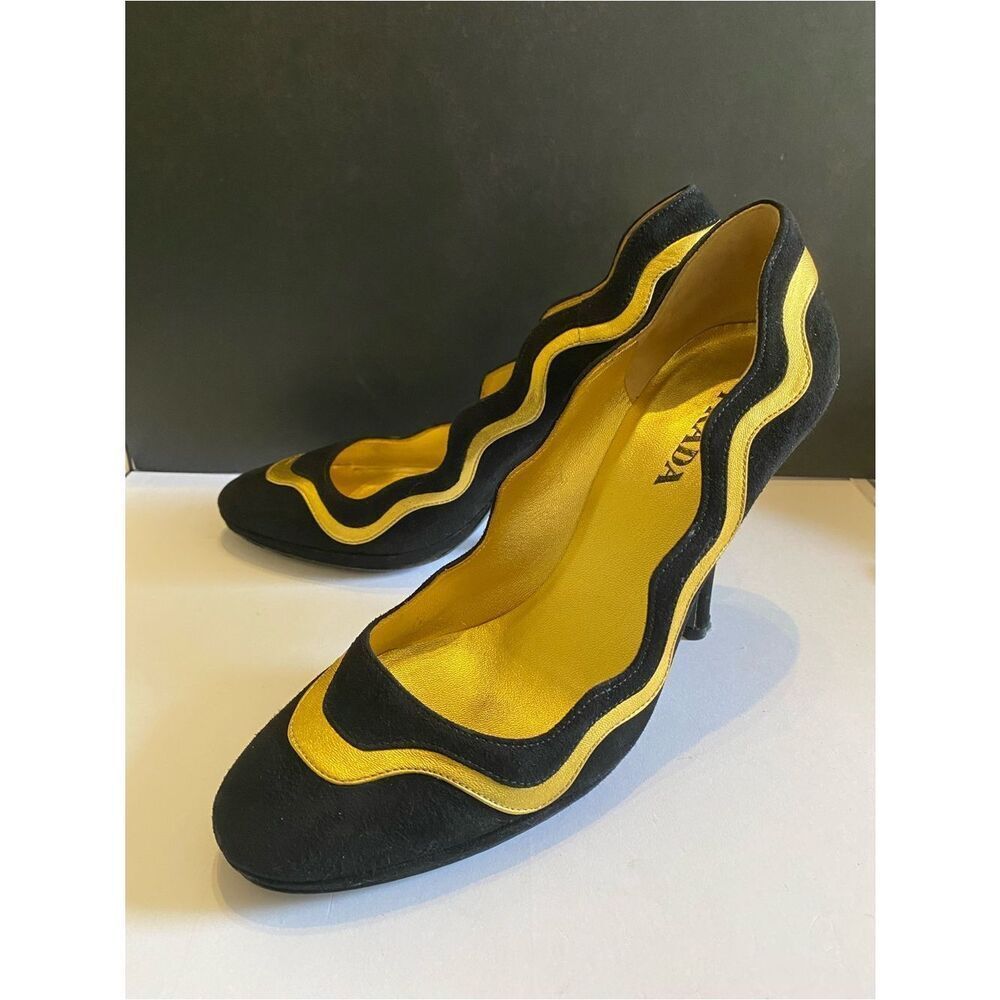 Prada 2008 Black and Gold Scalloped Wavy Heel w Box. Authentic - Picture 8 of 17
